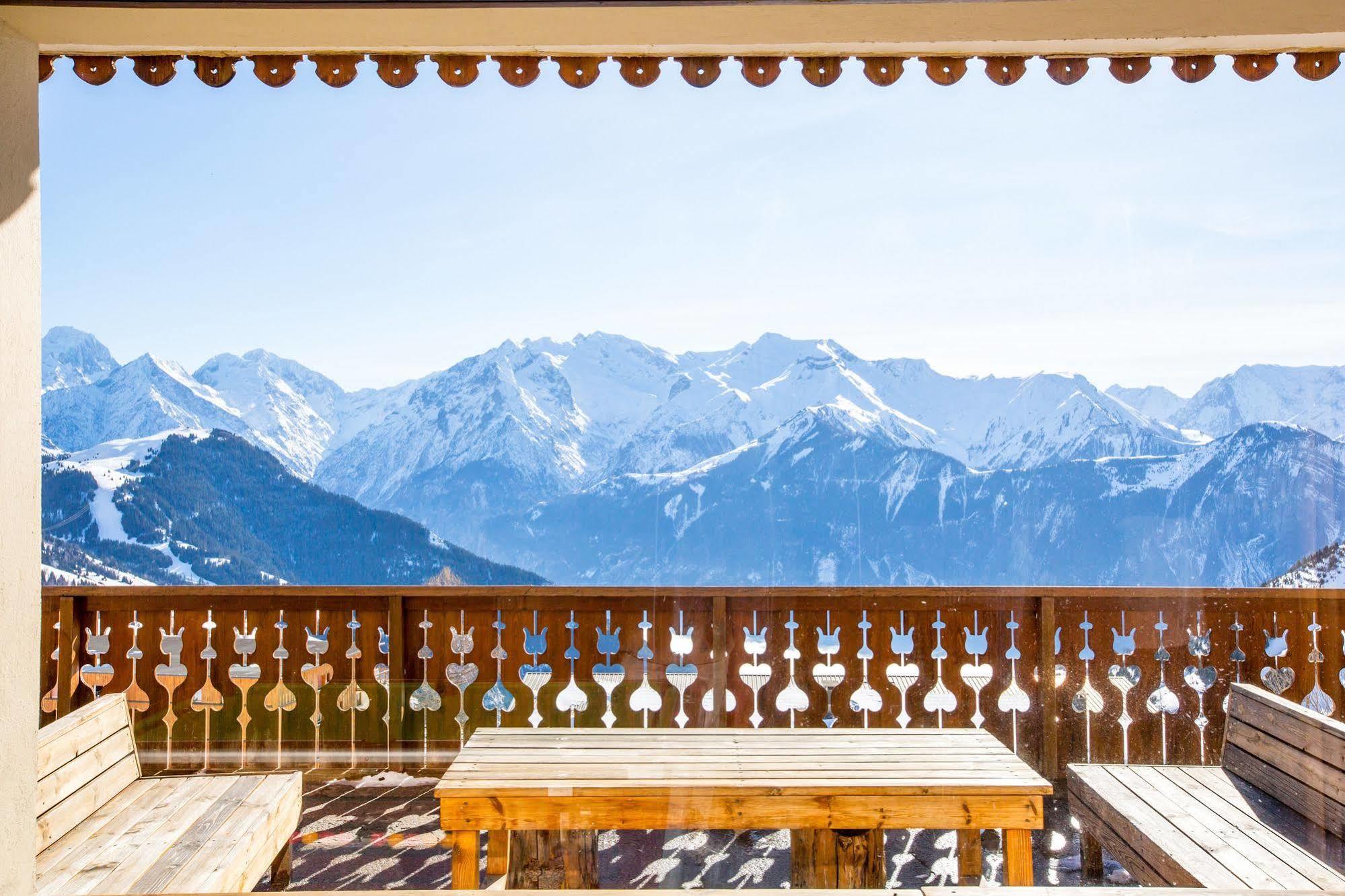 Langley Hotel Le Petit Prince Alpe d'Huez ภายนอก รูปภาพ